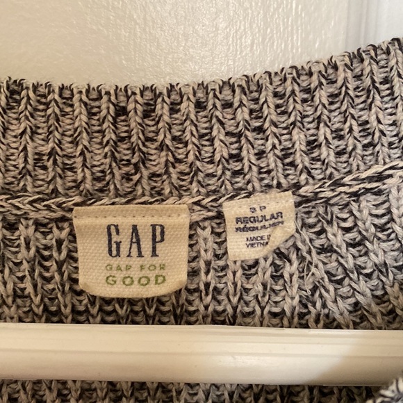 GAP Grey Sweater - Picture 4 of 5
